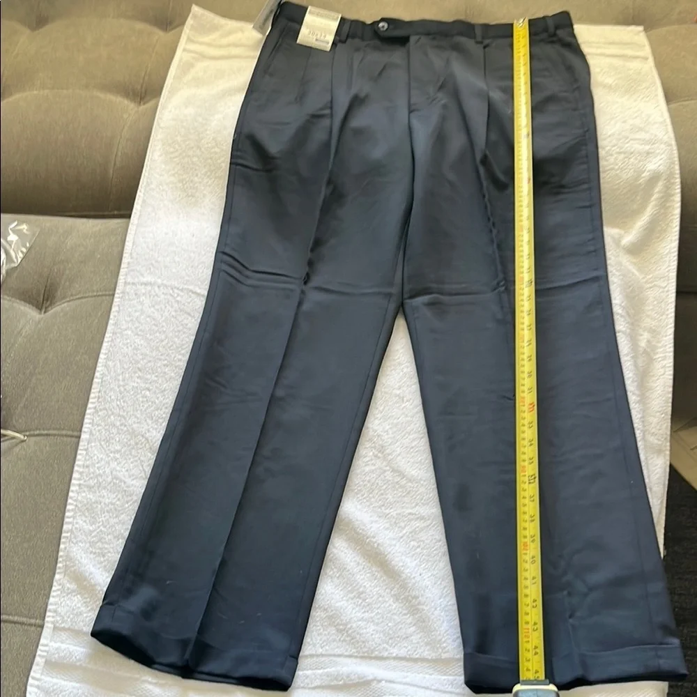 Roundtree & Yorke Blue Dress Pants Classic Fit